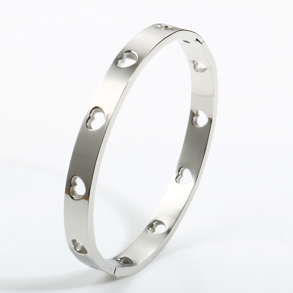 Luxury Hollow Heart Bracelet