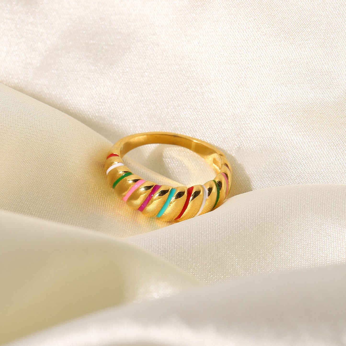 Ribbon Ring