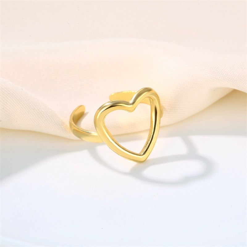 Hollow Heart Ring