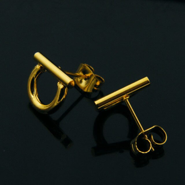 Geometry Vintage D Earring